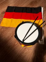 Spielzeug • Trommel und Fahne Niedersachsen - Stuhr Vorschau