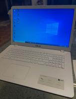 Das ASUS VivoBook 17 Bayern - Senden Vorschau