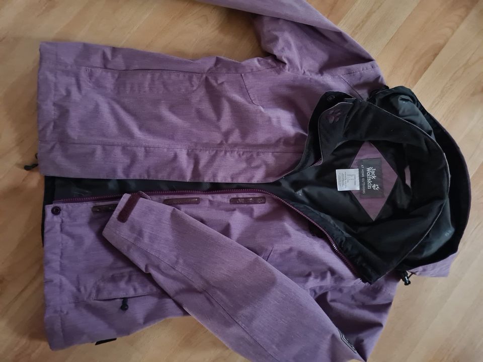 Jack Wolfskin Jacke Damen Größe S in Rodgau