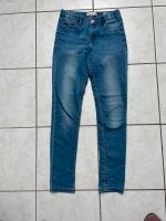 Leichte Jeans Gr. 140-152 Mädchen Nordrhein-Westfalen - Verl Vorschau