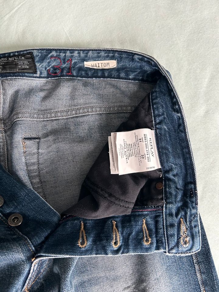 Replay Waitom Jeans Gr. 31/32 in Langenfeld