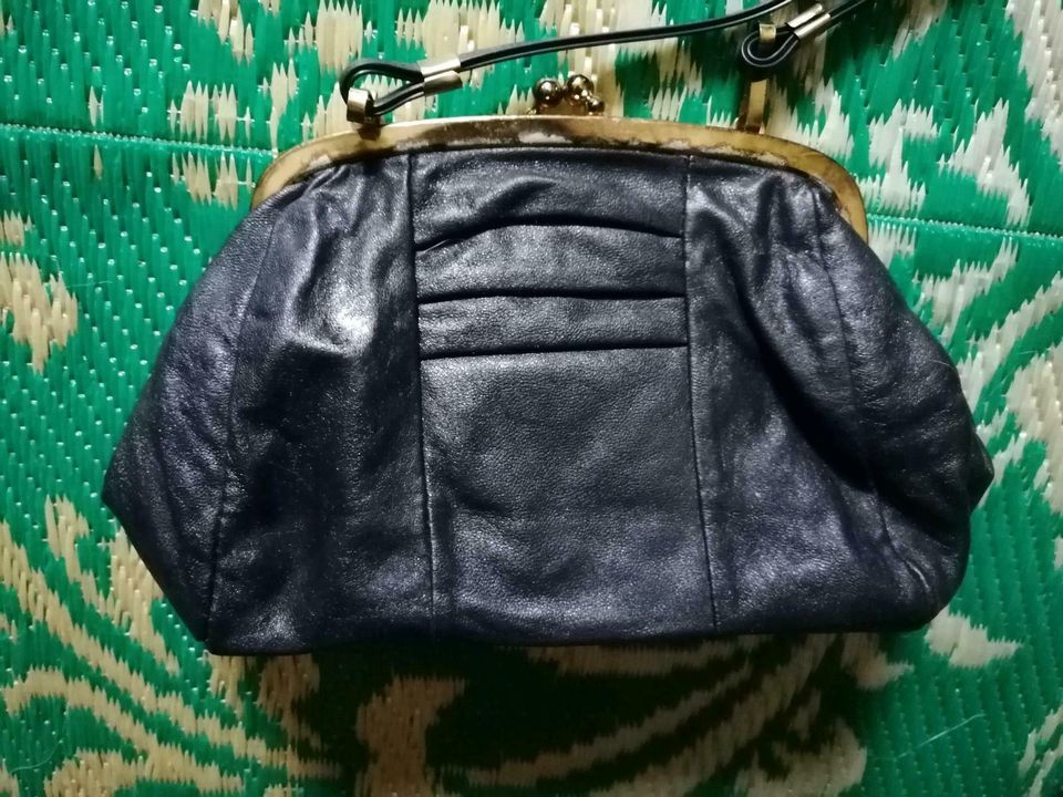 Tasche Handtasche dunkelblau Leder 70er Jahre Vintage in Nürnberg  (Mittelfr) - Mitte | eBay Kleinanzeigen ist jetzt Kleinanzeigen