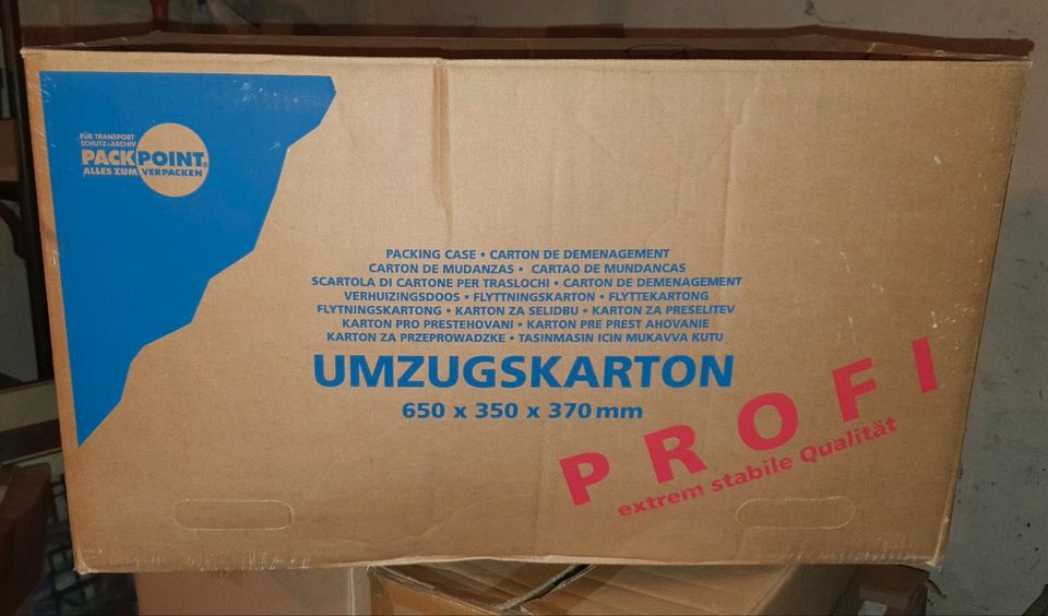 Großer Karton Umzugskarton ZU VERSCHENKEN Kiste Pappkarton in Essen