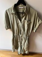 Playsuit grün Reserved S Leipzig - Altlindenau Vorschau