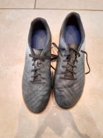 Hallen-Fußballschuhe Gr. 44/45 Niedersachsen - Sarstedt Vorschau