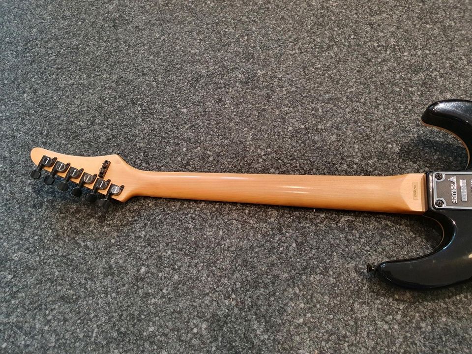 Samick E-Gitarre Linkshänder Lefthand Deko made in Korea in Hannover