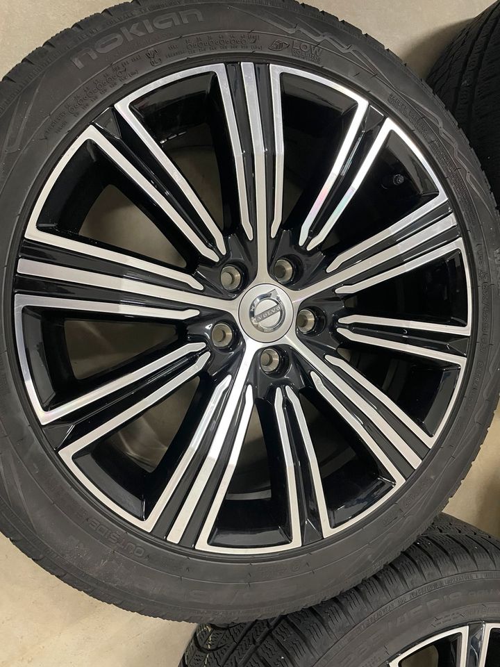 Originale Volvo V60 S60 Winterreifen Räder 235/45 R18 Zoll RDKS in Oberhonnefeld-Gierend