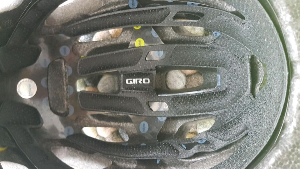 Giro Fahradhelm MIPS Gr. 55-59 Farbe: Gelb ( Sehr guter Zustand ) in Weinstadt