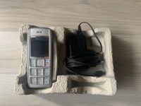 Nokia 1600 Handy inkl. Ladekabel / Light Silver Bayern - Karlsfeld Vorschau