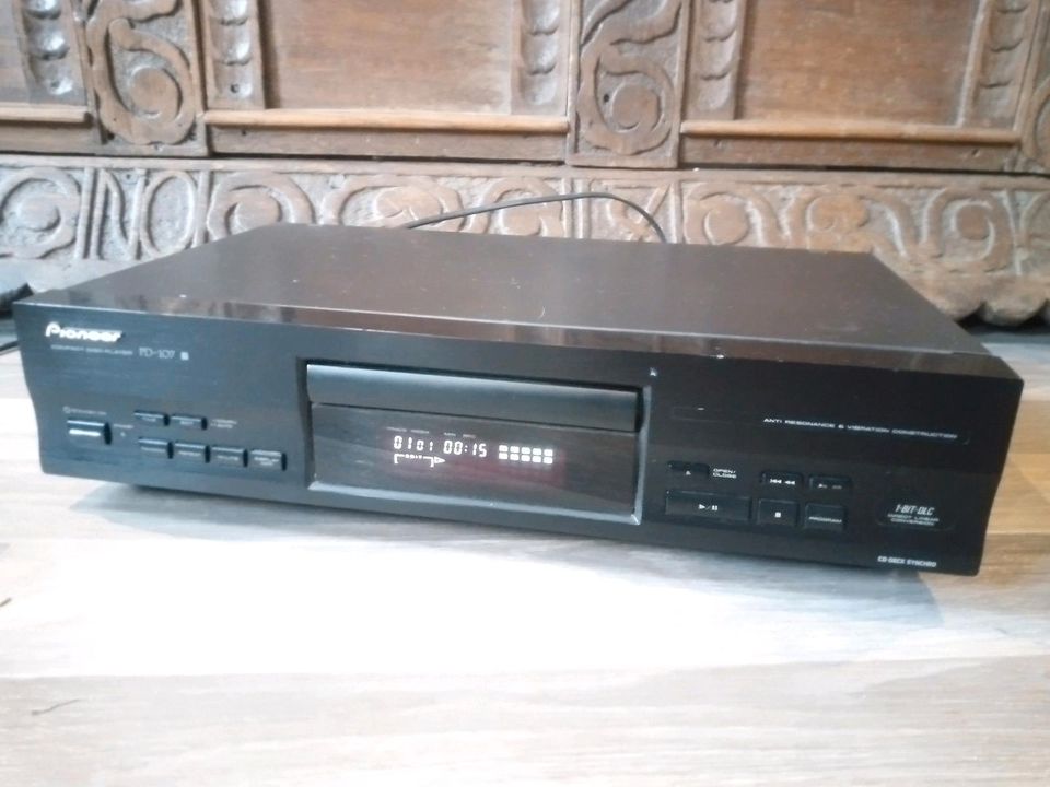 Pioneer PD-107 CD Player in Mönchengladbach