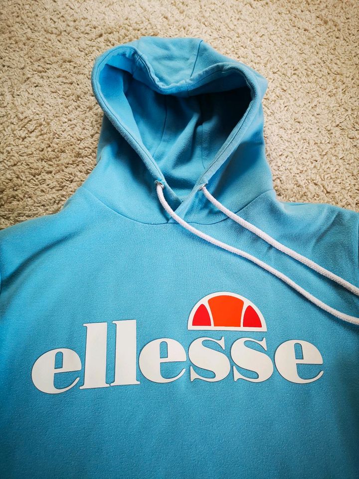 Ellesse Hoddie S in Hallstadt