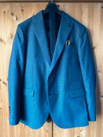 Neuwertiger Anzug in Blau Gr. 50 (inkl. Weste / Krawatte) Hessen - Hofheim am Taunus Vorschau