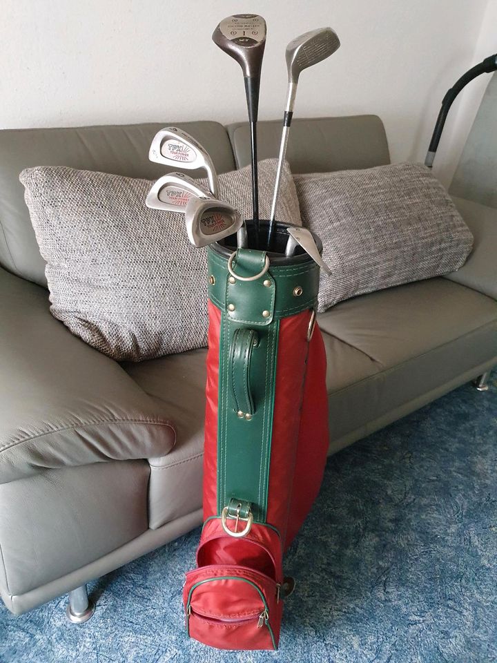 Golfschläger mit Golftasche zu verkaufen in Uedem