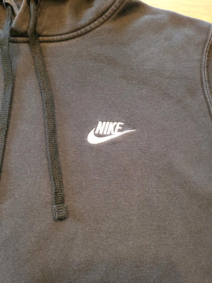 ☆ Nike Sweater Hoodie Gr. L schwarz☆ in Flensburg