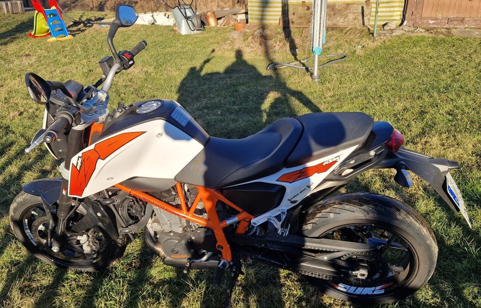 KTM 690 Duke in Schönfels Gem Lichtentanne