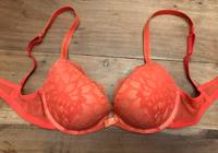 Triumph BH Bügel Schalen Spitze Stickerei Blumen 70 c 36 Bayern - Untergriesbach Vorschau