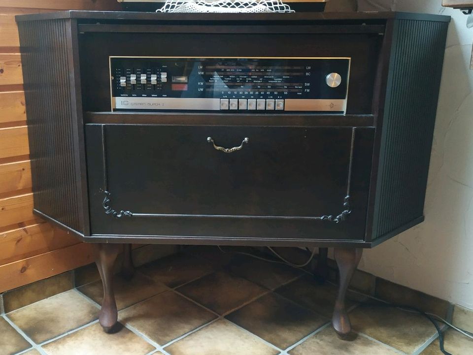 Radio Schallplattenspieler Antik Leinetal Candia A in Heiligenhaus