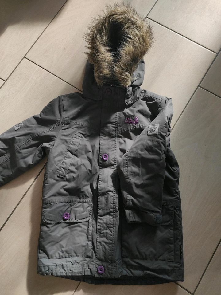 Winterjacke Jack Wolfskin 140 in Nabburg