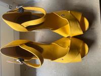 Tommy Hilfiger Keilsandalen Größe 36 Nordrhein-Westfalen - Korschenbroich Vorschau