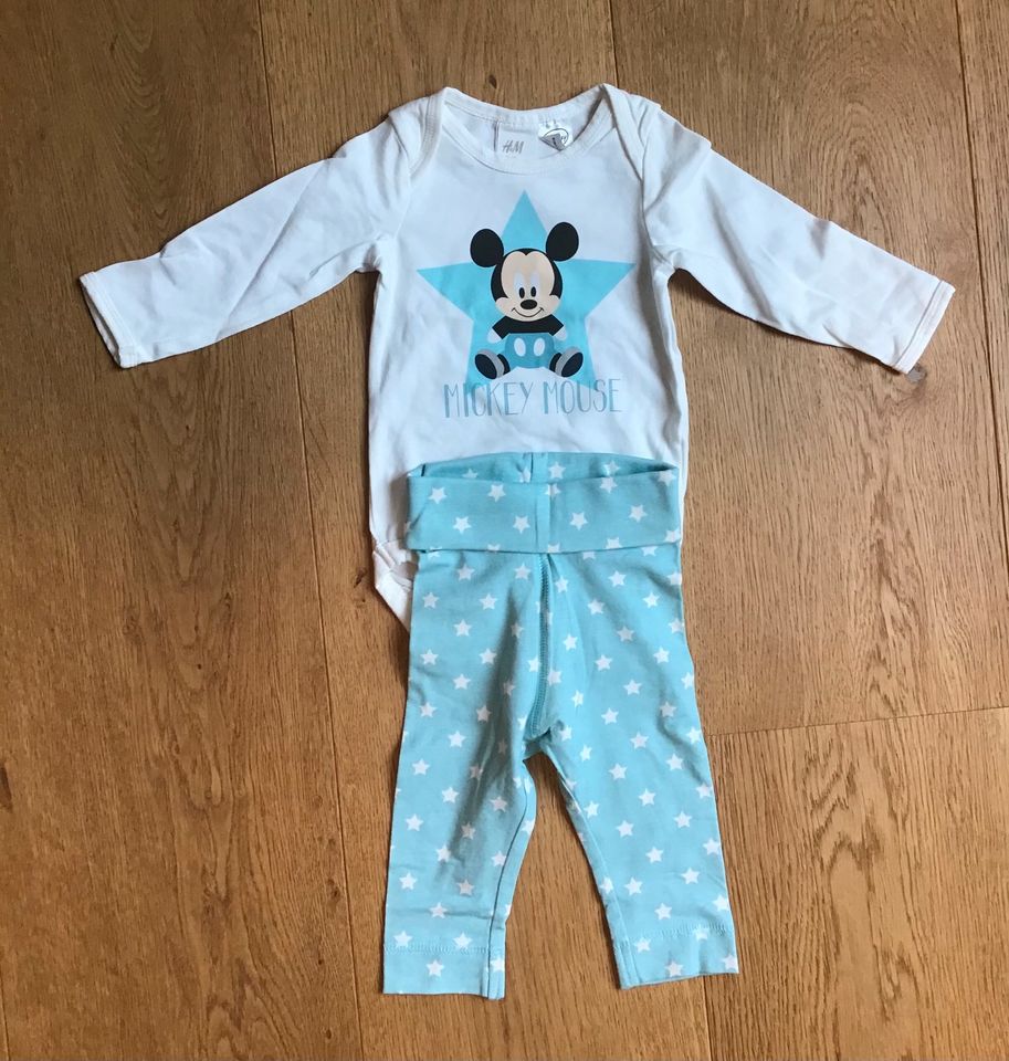 Strampler, Bodys und Hose für Baby Gr. 62 *NEU in Grenzach-Wyhlen