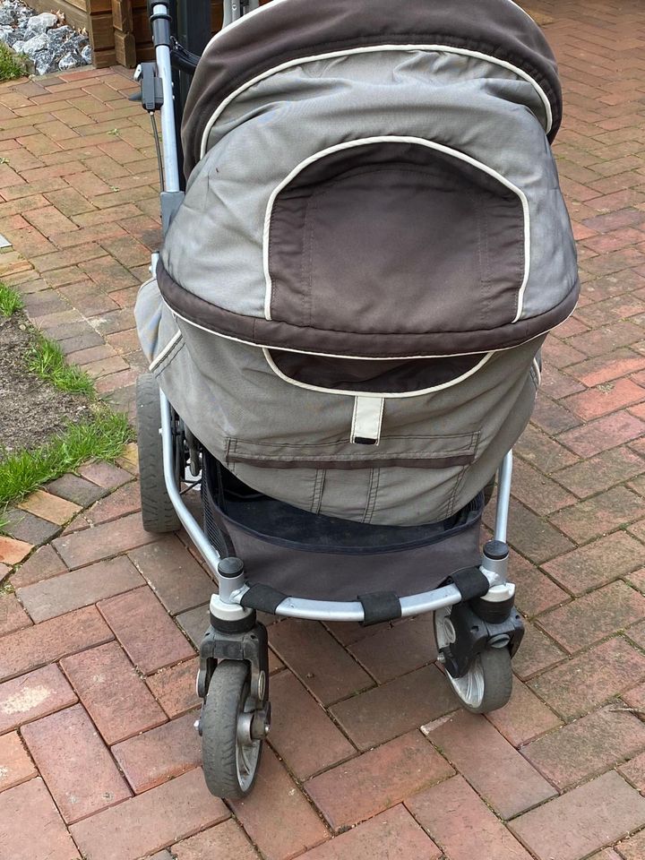 Kinderwagen in Hille