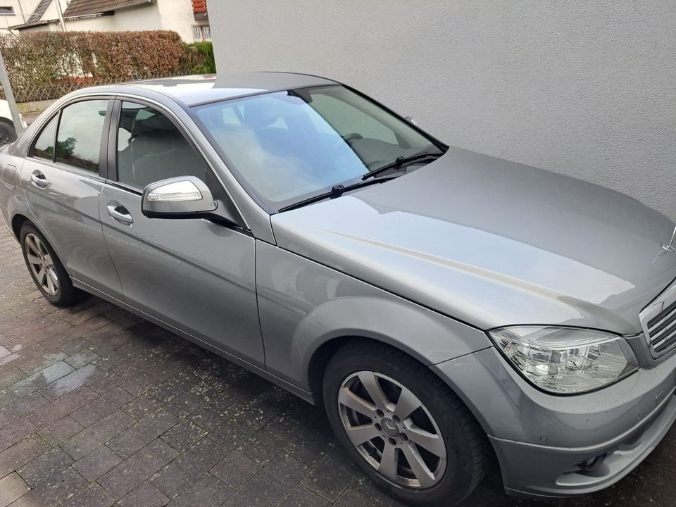 Mercedes C180 Kompressor W204 Automatik in Bexbach