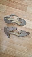 Leder Sandale High Heels  von Peter Kaiser Gr.38 (5) Güstrow - Landkreis - Teterow Vorschau