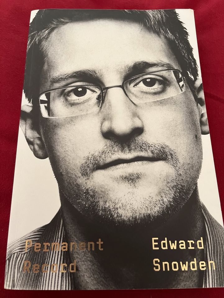 Edward Snowden-Permanent Record in Kempten