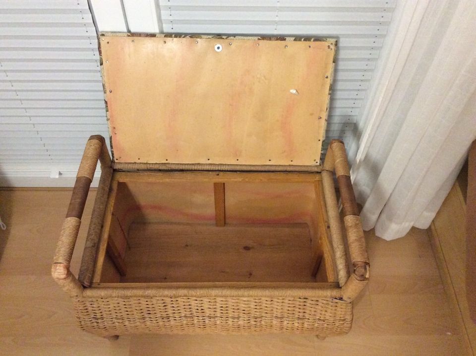 Truhe Kiste Box VINTAGE 50er Deckeltruhe Weide Flecht Korb Rattan in Oldenburg