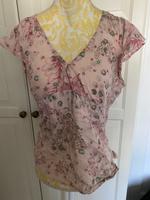 Zara Bluse Gr.XS/S  34/ 36 sehr schön Blume Hippie Boho Top Hessen - Taunusstein Vorschau