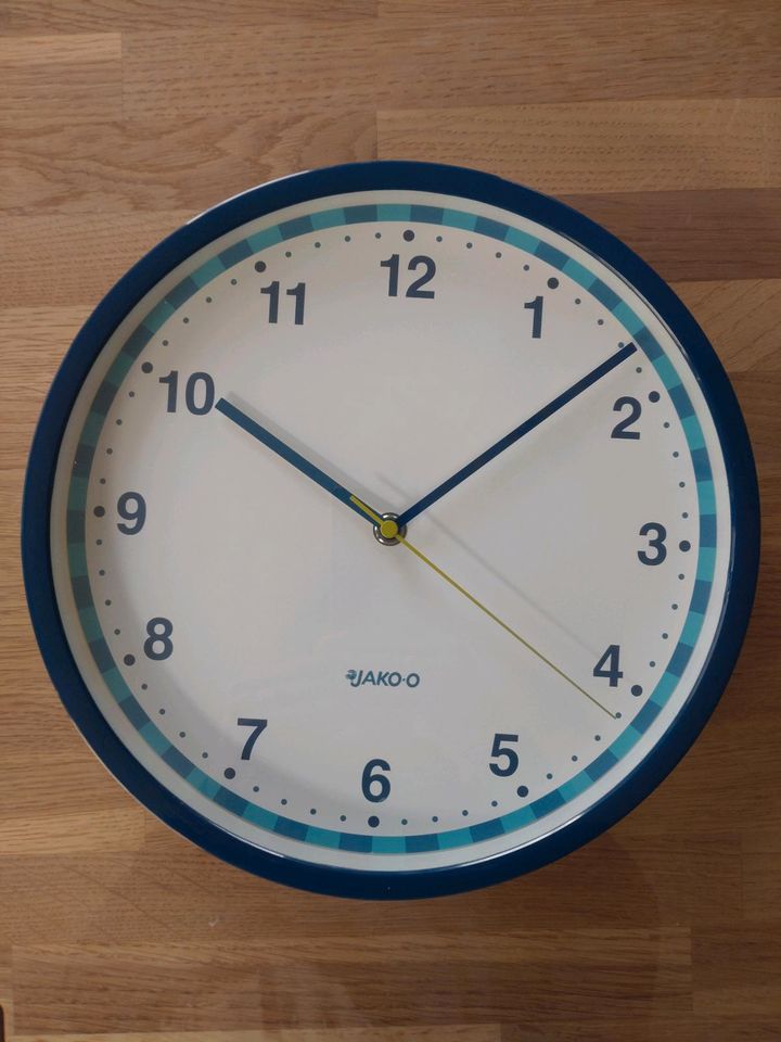 Uhr von JAKO-O, Wanduhr für Kinder, blau in Königswinter