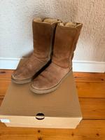 UGG * Boots „Michelle“  für Damen * Gr. 37 * chestnut * OVP Berlin - Steglitz Vorschau