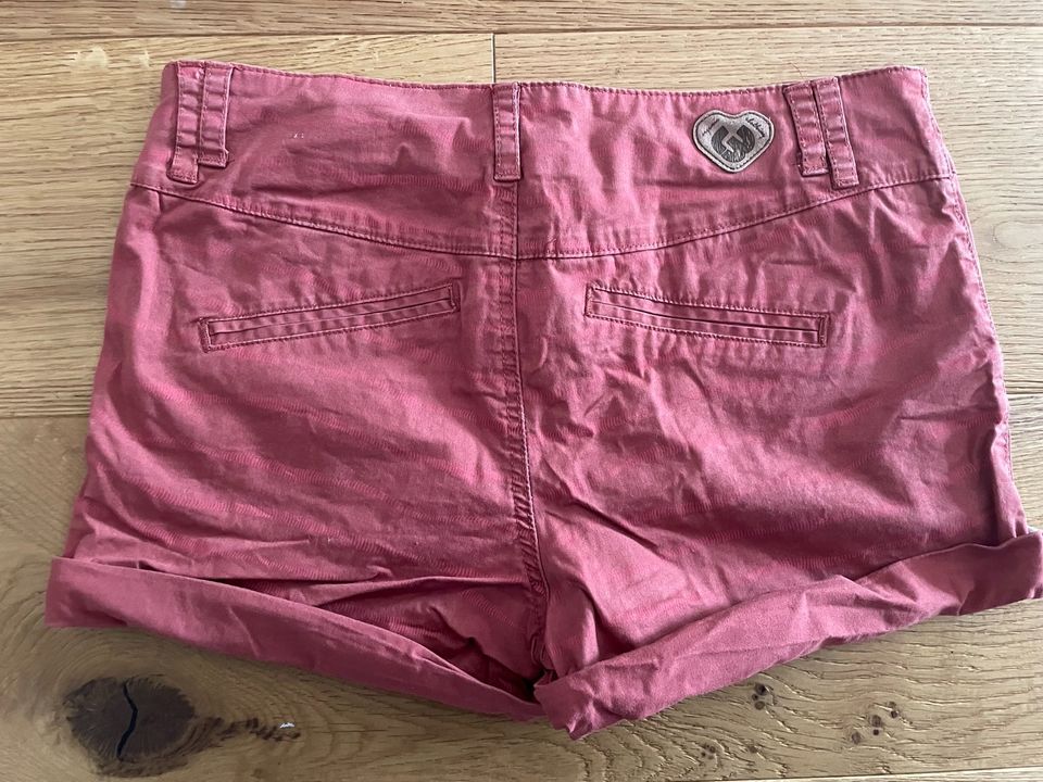 Ragwear kurze Hose Gr. 26 in Leipzig