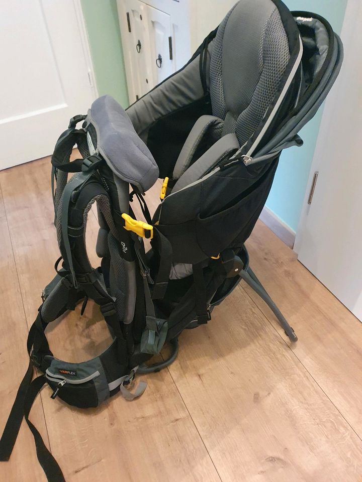 Deuter Kraxe kid comfort 3 mit allem drum und dran in Frankfurt am Main