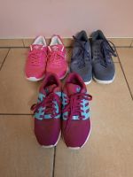 3x Damen Sportschuhe Hallenschuhe, Adidas, Nike Gr.39, 40, 43 Bochum - Bochum-Nord Vorschau