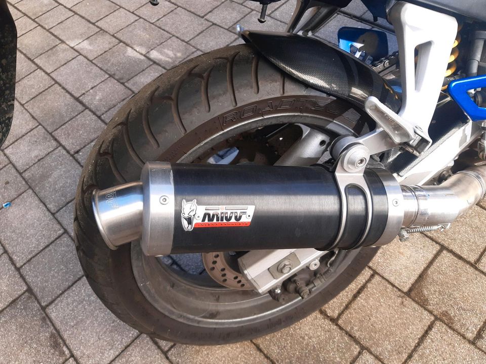 Suzuki Motorrad SV 650 S in Mauer