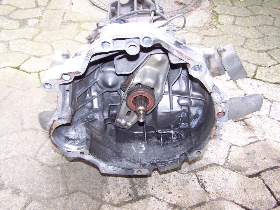 Audi A6 C4 Getriebe CPE in Bremen