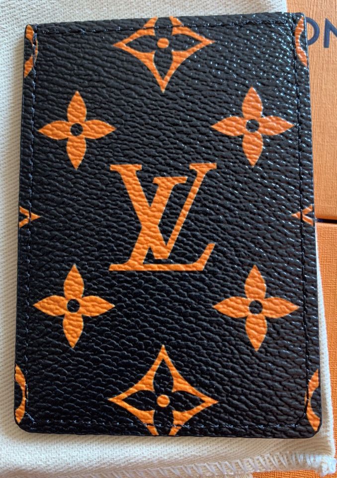 Louis Vuitton Kartenetui orange VIP in Westerland