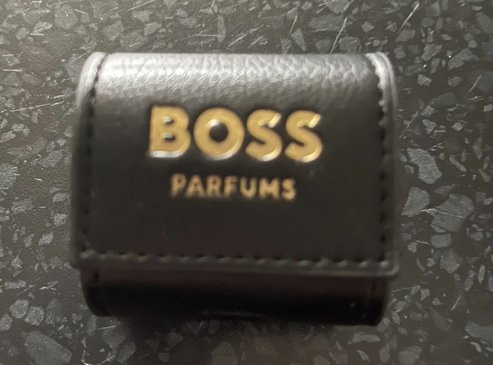 Original BOSS Air Pods Etui schwarz *neu* in Pinneberg