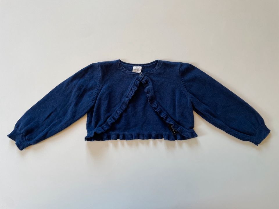 H&M Bolero Jäckchen Strickjacke blau 86 in Lütjensee