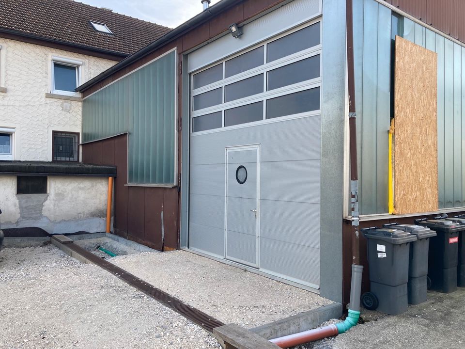 Haus mit 5 Wohneinheiten und Gewerbehalle zentrale Lage in Aalen in Aalen