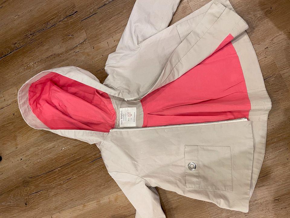 Zara Trenchcoat Mädchen beige pink 86 in Senden