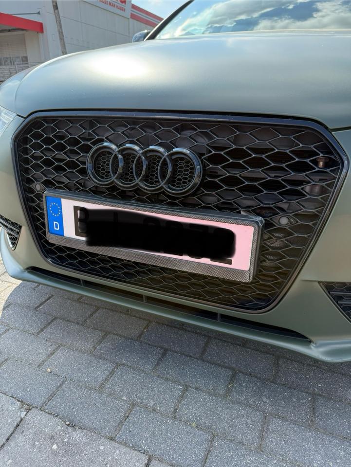 Audi A4 Avant B8 / TÜV neu / Pano/ Fahrwerk / Camouflage / s line in Berlin