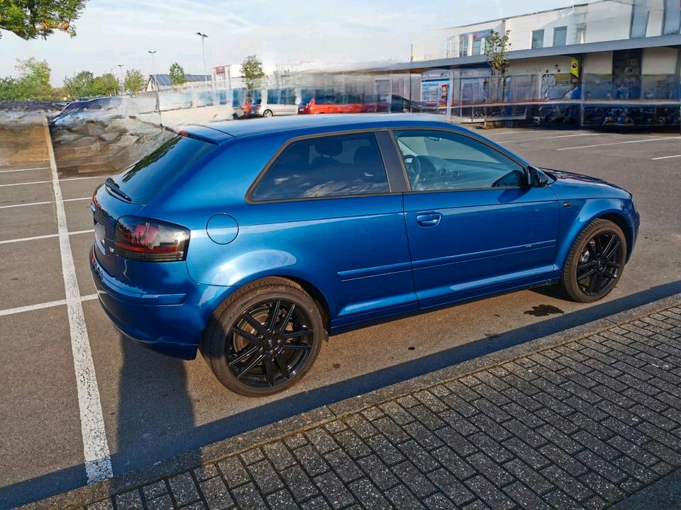 Audi A3, Sehr guter Zustand, Kein Wartungsstau in Kerpen