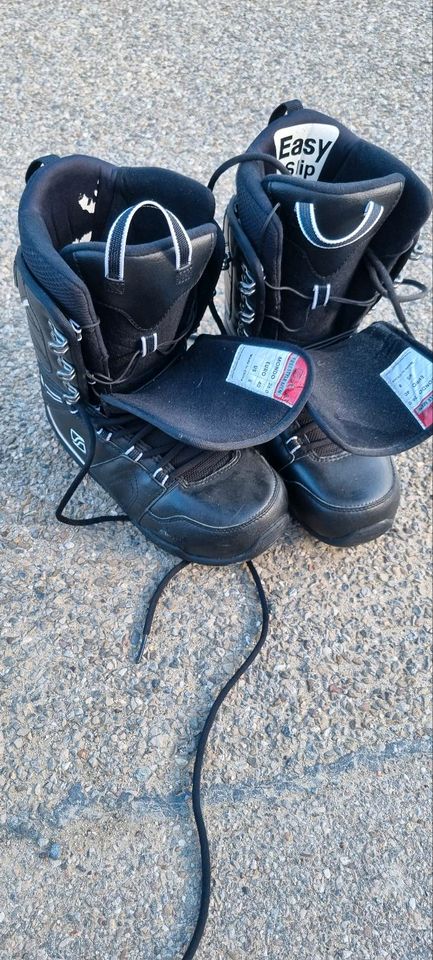 Snowboard Boots Schuhe Stuf Größe 40 wie neu in Bühlerzell