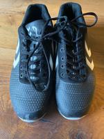 Turnschuhe/Laufschuhe von Hummel (45) Niedersachsen - Wardenburg Vorschau