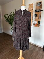 Freizeitkleid Langarm GINA 42 L schwarz rote Blümchen Sachsen - Radeburg Vorschau