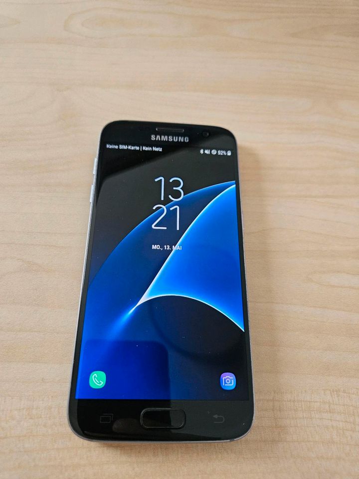 Samsung Galaxy S7 32GB schwarz in Espenau