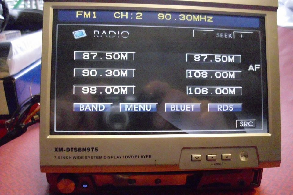 Xomax DTSBN 975, 7" TFT Touch-Klappbildschirm, an Bastler in Schwarzenbek