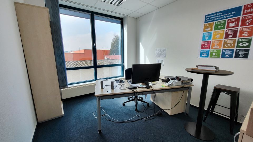 RESERVIERT! Hofheim Mitte - Moderne Bürofläche mit ca. 168 m² in Hofheim am Taunus